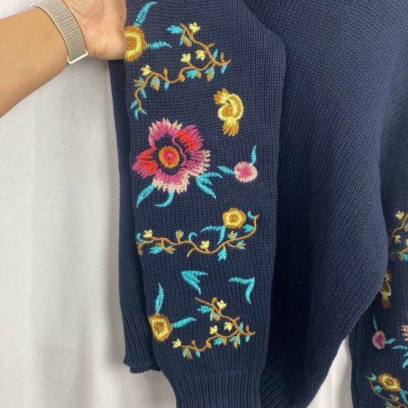 Anthropologie Cloth by RD Style Floral Embroidery Navy Blue Sweater - Size M - Picture 4 of 10